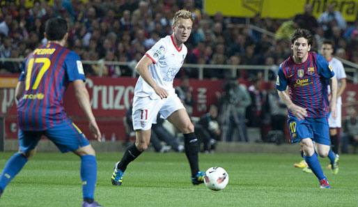 Ivan Rakitic (M.) will sich mit dem FC Sevilla für den internationalen Wettbewerb qualifizieren