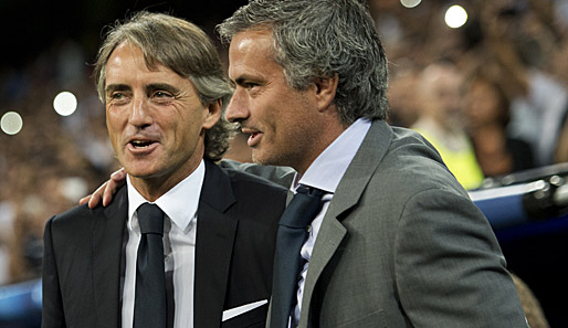 Roberto Mancini (l.) muss um seinen Job fürchten - beerbt ihn Jose Mourinho (r.) im Sommer?