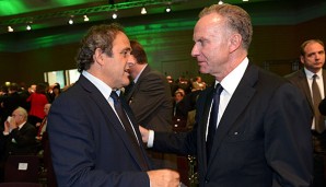 Karl-Hein Rummenigge im Gespräch mit UEFA-Präsident Michel Platini