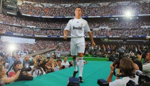 Cristiano Ronaldo wechselte 2009 von Manchester United zu Real Madrid