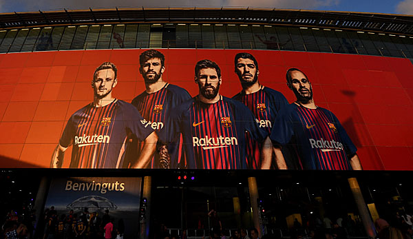 Der FC Barcelona kündigt einen Rekordumsatz an