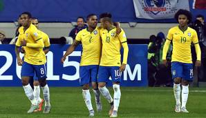 Douglas Costa und Neymar spielen in der Nationalmannschaft Brasiliens