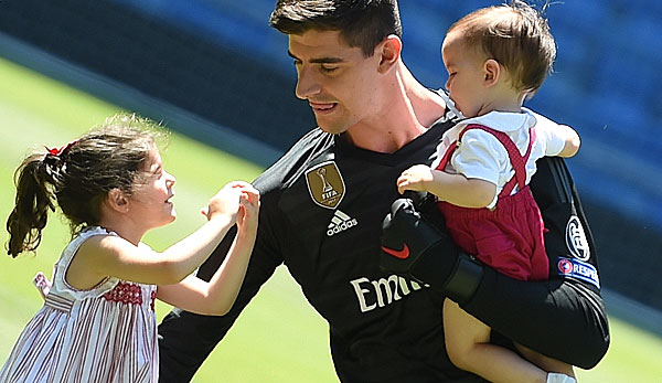 Thibaut Courtois mit seinen beiden Kindern, die in Madrid bei seiner Ex-Freundin wohnen.