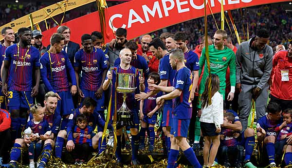 Triumph wie im Vorjahr? 2017/18 sicherte sich der FC Barcelona im letzten Spiel für Klublegende Andres Iniesta bei Barca den Titel im spanischen Pokal.