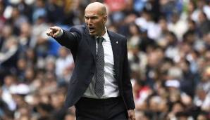 Ein Umstand, der besonders Zidane aufgrund seines Festhaltens an die alten Champions-League-Veteranen vorgeworfen wird. Dazu kommen die taktische Eindimensionalität und Ausrechenbarkeit der Königlichen.