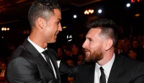 Cristiano Ronaldo (l.) und Lionel Messi haben zusammen insgesamt elfmal den Ballon d'Or für den besten Spieler Europas gewonnen.