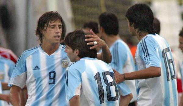 Lionel Messi sah in seinem ersten A-Länderspiel die Rote Karte.