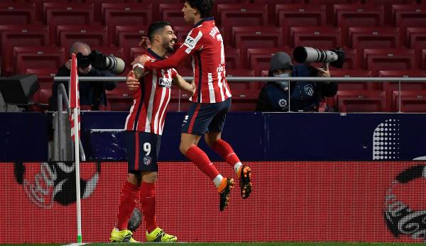 Luis Suarez und Joao Felix bejubeln ein Tor von Atletico Madrid.