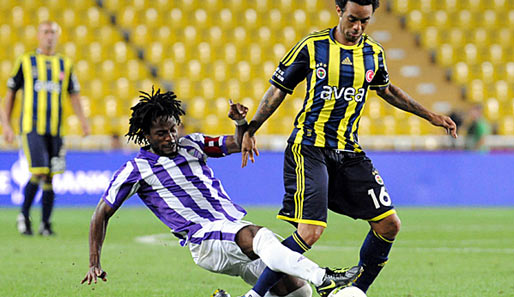 Cristian Baroni (r.) erzielte das Sieg für Fenerbahce gegen Orduspor