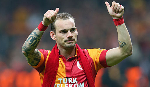 Gala-Spieler Wesley Sneijder hat jegliche Transfergerüchte dementiert