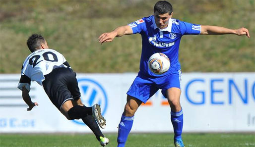 Sead Kolasinac (r.) steht beim FC Schalke 04 vor dem Sprung in den Profikader