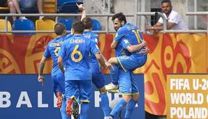Die U20-Mannschaft der Ukraine freut sich über den Siegtreffer gegen Italien.