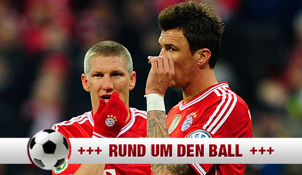 DFB-Unterschriften-Ball 2011 NEU Podolski, Schweinsteiger, Neuer, Özil 