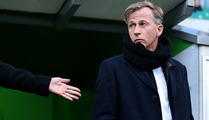 Andries Jonker steckt mit dem VfL Wolfsburg tief im Abstiegskampf