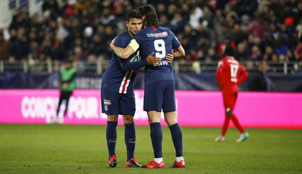 Sportdirektor Leonardo hat bestätigt, dass Edinson Cavani und Thiago Silva Paris Saint-Germain nach der Saison verlassen werden.