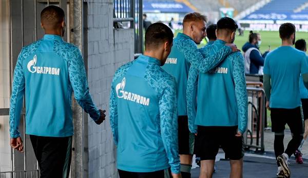 Schalke soll heute trotz dreier Coronafälle gegen Hertha antreten.