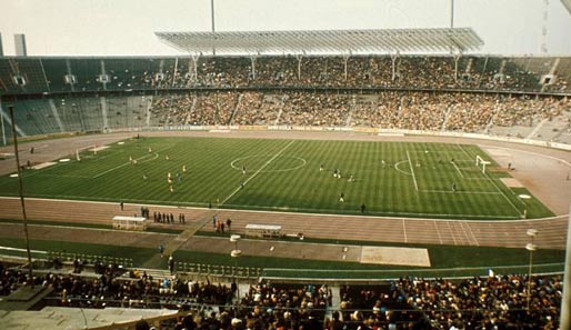 1974 wurde das Olympiastadion für die WM teilüberdacht