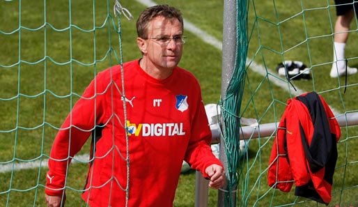 Ralf Rangnick ist seit 2006 Trainer bei 1899 Hoffenheim und führte sie 2008 in die Bundesliga