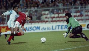 Platz 17: Manuel Bento war über zehn Jahre lang Stammtorwart der portugiesischen Nationalmannschaft. Bei der WM 1986 führte er seine Mannschaft mit 37 Jahren, elf Monaten und neun Tagen als Kapitän auf das Feld, verletzte sich aber im ersten Spiel.