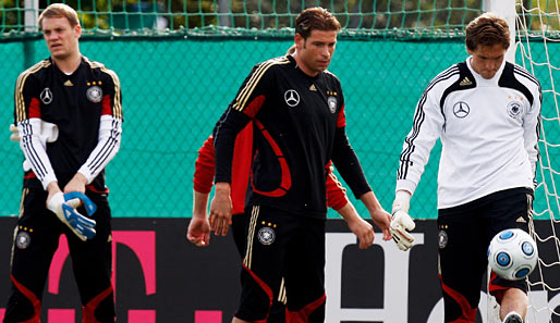 Der Kampf im Tor wird zwischen Manuel Neuer (l.), Tim Wiese (m.) und Rene Adler (r.) ausgefochten
