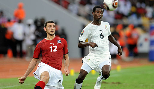 Ghanas Nationalspieler Anthony Annan (r.) kam beim Africa-Cup zu zwei Einsätzen
