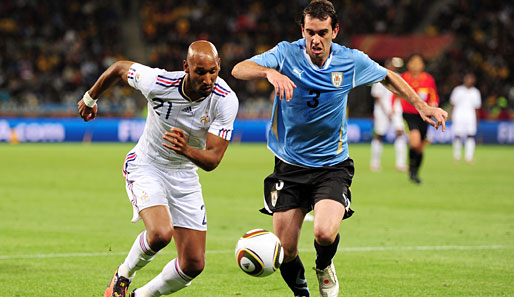 Diego Godin (r.) erzielte in 41 Länderspielen für Uruguay drei Tore