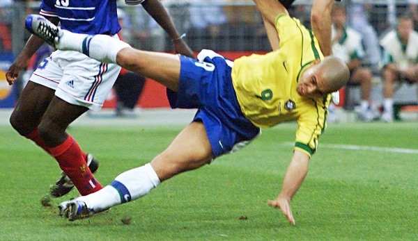 Ronaldo was just a shadow of himself in the 1998 World Cup final. France comfortably won 3-0 against Brazil.