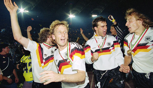 Andreas Brehme (2.v.l.) erzielte im 1990 im Finale das entscheidende Tor per Elfmeter
