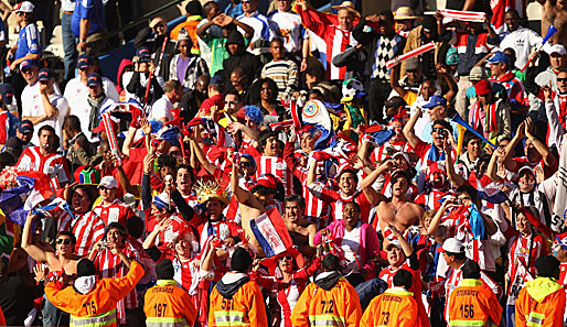 Die Fans aus Paraguay hoffen sehr, dass sich ihre Mannschaft für das Achtelfinale qualifizieren wird
