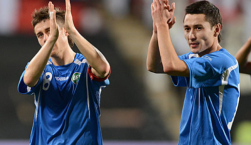 Server Djeparov (l.) und Sanjar Tursunov sind mit Usbekistan auf dem Weg zur WM