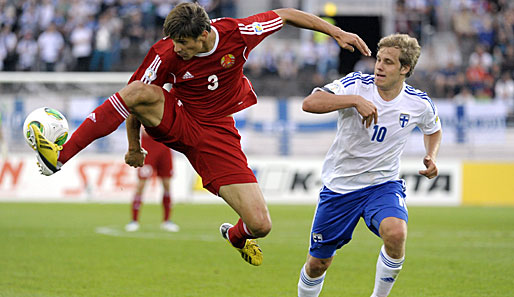 Teemu Pukki (r.) und die Finnen kamen gegen Weißrussland nicht über ein 1:1 hinaus