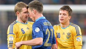 Für seine Unbeherrschtheit im Playoff-Hinspiel gegen die Ukraine sah Laurent Koscielny glatt rot