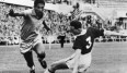 Garrincha (l.) schoss Brasilien 1962 fast im Alleingang zur Titelverteidigung