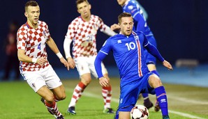 Im ersten Spiel setzte sich Kroatien mit Ivan Perisic mit 2:0 gegen Island und Gylfi Sigurdsson durch