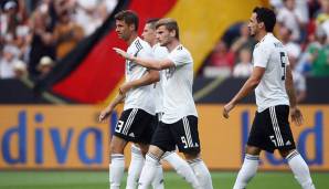 Bei der WM in Russland trifft die deutsche Nationalmannschaft im ersten Spiel auf Mexiko. Von den bisherigen 17 Auftaktpartien bei allen Weltmeisterschaften gewannen die Deutschen zwölf. SPOX zeigt den Start des DFB-Teams bei allen Endrunden.