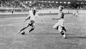 WM 1938: Mit sieben Toren in vier Spielen drückte der Brasilianer Leonidas dem Turnier ebenso seine Stempel auf wie mit seiner Wendigkeit. Für Brasilien reichte es zum dritten Rang.