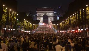 Frankreich steht im WM-Finale und somit "an der Schwelle zum Paradies". Warum? Weil Samuel Umtiti "Belgien aufgespießt" hat. Die Pressestimmen zu Frankreich gegen Belgien.