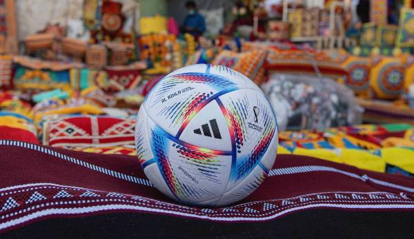 Der Al Rihla ist der offizielle Spielball der WM 2022 in Katar.