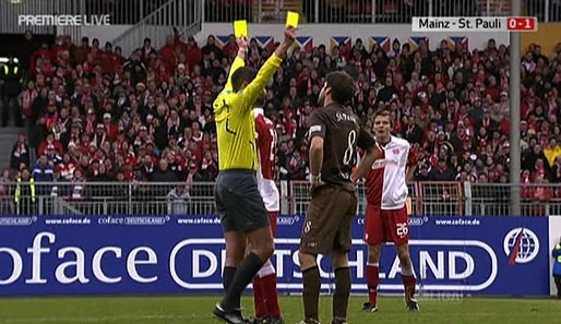 Für Doppelgelb sieht Schiedsrichter Metzen nun selber Rot: Der DFB hat den Schiri vorerst gesperrt