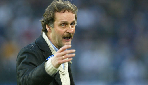 Peter Neururer ist seit November 2008 Trainer des MSV Duisburg
