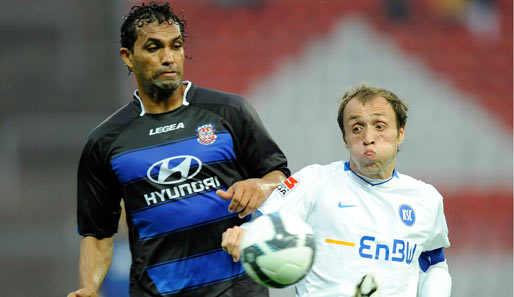 Der Brasilianer Gledson (l.) kam vor der Saison von Hansa Rostock zum FSV