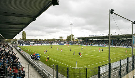 Das Stadion des FSV Frankfurt soll in Zukunft 12.500 Zuschauern Platz bieten