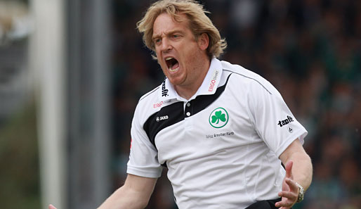 Mike Büskens bleibt laut Aussage des Klub-Bosses Trainer bei Greuther Fürth