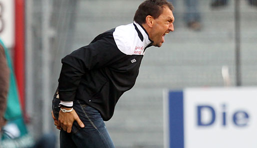 Der exzentrische Trainer Claus-Dieter Wollitz schlug im Spiel gegen Dresden etwas über die Stränge
