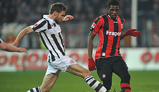 Mohamadou Idrissou von Eintracht Frankfurt wurde erfolgreich operiert