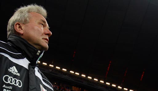 Benno Möhlmann ist seit Dezember 2011 Trainer beim FSV Frankfurt