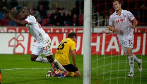 Anthony Ujah (l.) und der 1. FC Köln wollen auch zum Start der Rückrunde Platz eins halten