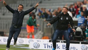 Gerhard Poschner (l.) und Markus von Ahlen bejubeln den zweiten Treffer beim Sieg gegen Fürth
