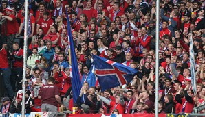 Die Fans von Holstein Kiel wollen gegen die 60er über einen Sieg jubeln