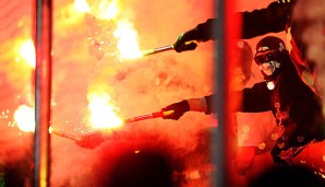 Pyrotechnik im Stadion sorgt für Gefahr und ist daher verboten